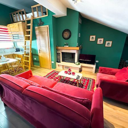 Appartement Cozy Elegance Above Korca Extérieur photo